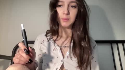 Alice  Before pvt write to me in PM  online show from 02-09-25, 10:21