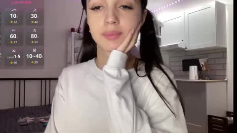 Alice  Before pvt write to me in PM  online show from 09-27-25, 09:31