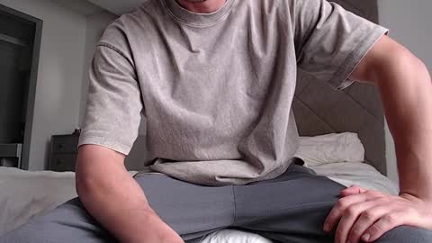 Snapshot of w_witcher chatting on 12-16-24, 04:34 w_witcher online show from 12-16-24, 04:34