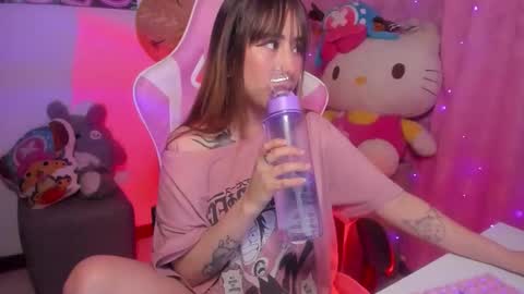 AIKA  online show from 11-19-25, 06:35