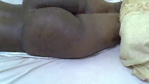 Snapshot of wakanda_43 chatting on 06-25-26, 05:56 candy online show from 06-25-26, 05:56