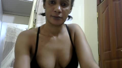 Snapshot of wakanda_goddess chatting on 08-01-26, 11:53 wakanda_goddess online show from 08-01-26, 11:53