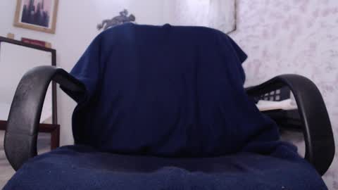 Snapshot of wake_and_bakee chatting on 12-19-25, 08:05 John online show from 12-19-25, 08:05