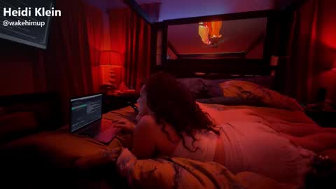 Snapshot of wakehimup chatting on 11-05-25, 06:35 wakehimup online show from 11-05-25, 06:35