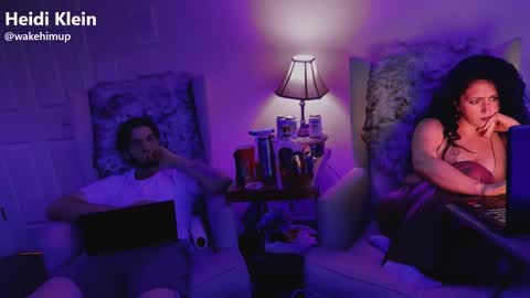 Snapshot of wakehimup chatting on 11-18-25, 05:12 wakehimup online show from 11-18-25, 05:12