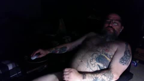 Snapshot of wakeupthedead77 chatting on 10-19-25, 08:42 Mr. Dead online show from 10-19-25, 08:42