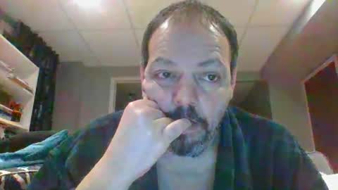 walker033 online show from 01-08-26, 05:10