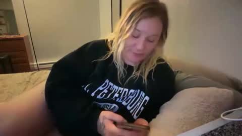 Queen Kay online show from 02-27-26, 06:57