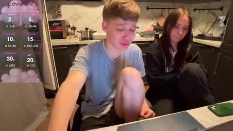 Mark and Tom online show from 09-12-25, 06:08