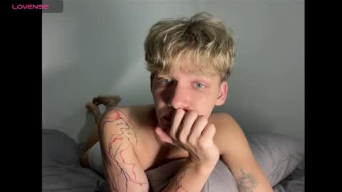 Mark and Tom online show from 03-28-26, 05:45