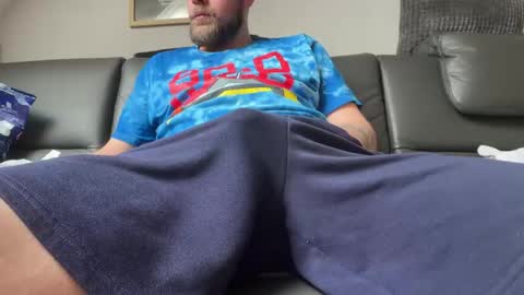 Snapshot of walterwhite94 chatting on 05-10-26, 03:06 walterwhite94 online show from 05-10-26, 03:06