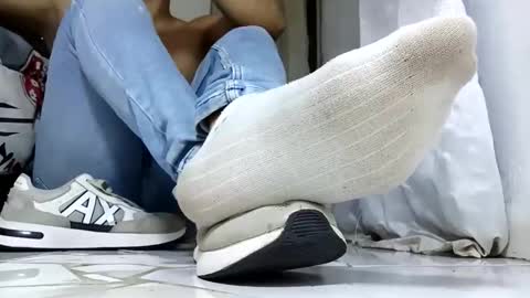Snapshot of waltherfeet_ chatting on 04-14-26, 10:49 WaltherFeet online show from 04-14-26, 10:49