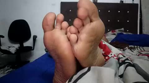 Snapshot of waltherfeet_ chatting on 07-12-26, 08:49 WaltherFeet online show from 07-12-26, 08:49