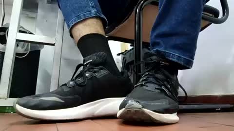 Snapshot of waltherfeet_ chatting on 08-03-26, 02:44 WaltherFeet online show from 08-03-26, 02:44