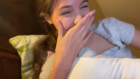 Wendy. Hello Honeys Ill see you 2nd 5th 7th this week love you3 online show from 09-12-25, 02:00