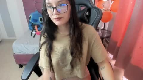 Snapshot of wanda_sg chatting on 05-18-26, 06:14 Alexandra online show from 05-18-26, 06:14