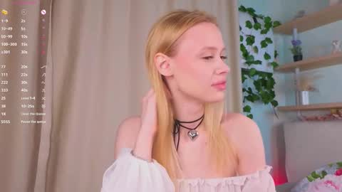 Snapshot of wandaalsbrook chatting on 11-10-25, 11:48 Emi online show from 11-10-25, 11:48