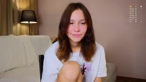 Snapshot of wanettabal chatting on 09-10-25, 04:07 Betti online show from 09-10-25, 04:07