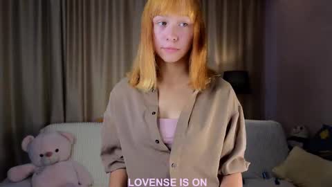 Snapshot of wanettabal chatting on 09-19-25, 10:27 Betti online show from 09-19-25, 10:27