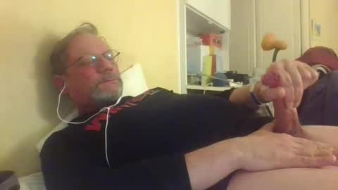 Snapshot of wanky357 chatting on 11-07-25, 11:38 Tibo Love online show from 11-07-25, 11:38