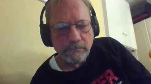 Tibo Love online show from 02-04-26, 08:47