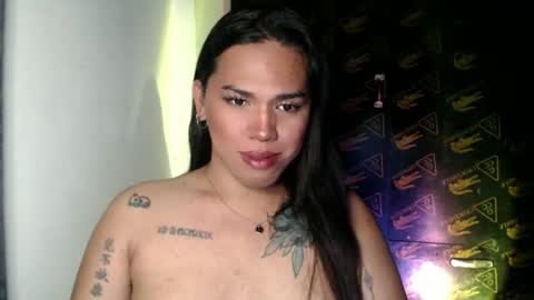 Snapshot of wanna_bewithyouxxx chatting on 04-22-26, 10:28 LIZA online show from 04-22-26, 10:28