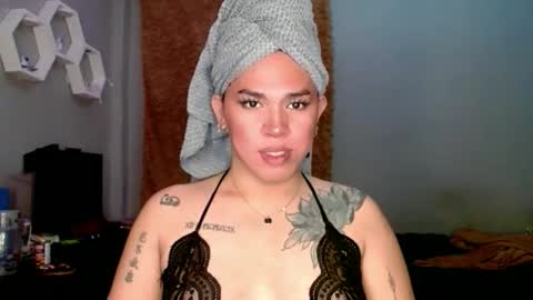 Snapshot of wanna_bewithyouxxx chatting on 05-09-26, 11:15 LIZA online show from 05-09-26, 11:15
