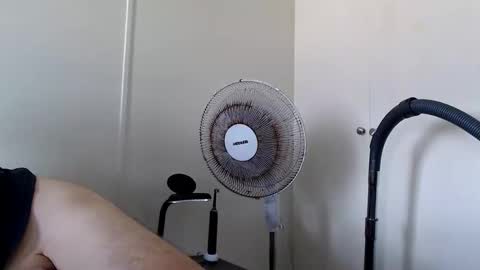 Snapshot of wantsum2night chatting on 01-05-25, 12:52 wants online show from 01-05-25, 12:52