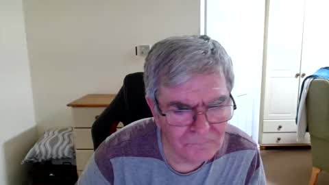 Snapshot of wanttobefree90 chatting on 04-22-26, 07:04 wanttobefree90 online show from 04-22-26, 07:04