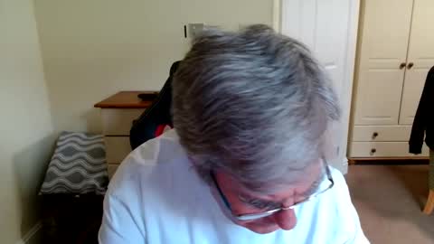 Snapshot of wanttobefree90 chatting on 06-02-26, 05:59 wanttobefree90 online show from 06-02-26, 05:59