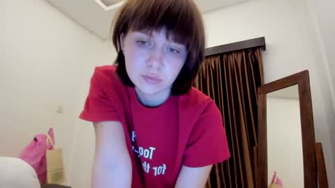 Snapshot of warm_june chatting on 12-29-24, 07:32 June online show from 12-29-24, 07:32