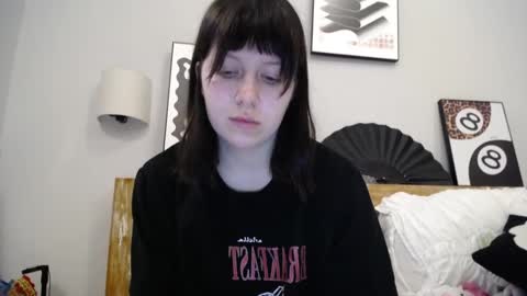 Snapshot of warm_june chatting on 01-15-26, 09:25 June online show from 01-15-26, 09:25