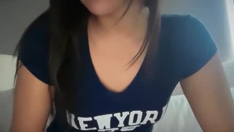 Watch your Bae online show from 05-19-26, 08:04