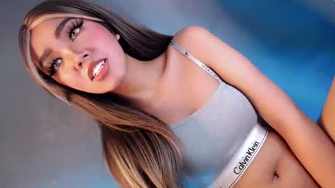 Isla Fox online show from 09-21-25, 05:09