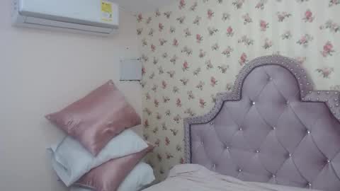 Milf Latina online show from 03-14-26, 12:21