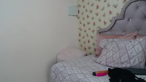 Milf Latina online show from 04-04-26, 01:30