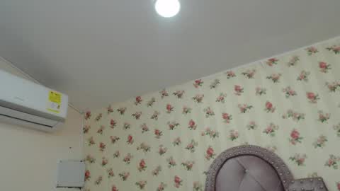 Milf Latina online show from 04-08-26, 01:11