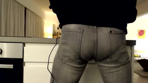 Snapshot of wave3210 chatting on 12-03-25, 04:38 wave3210 online show from 12-03-25, 04:38