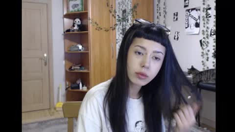 Mina online show from 01-14-26, 07:41