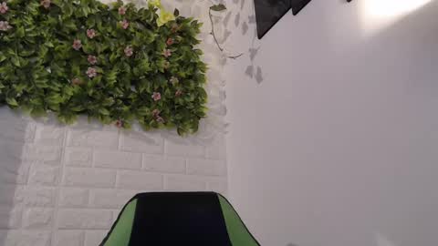 Trixie 3 online show from 02-11-25, 02:46