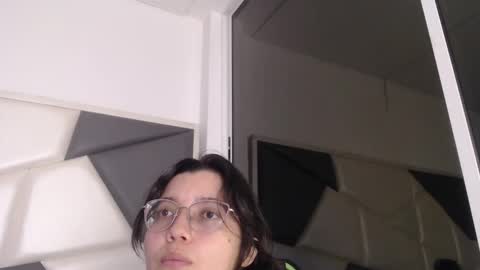 Snapshot of we_n_you chatting on 10-04-25, 02:26 Trixie 3 online show from 10-04-25, 02:26