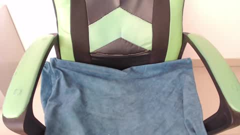 Trixie 3 online show from 04-11-26, 03:27