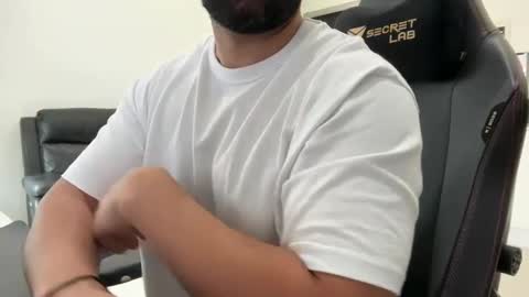 Weapon X online show from 01-28-25, 10:45