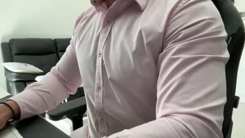 Weapon X online show from 11-11-25, 11:16