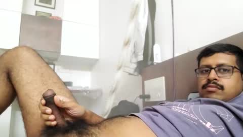 Snapshot of wearcondom chatting on 09-19-25, 07:43 sexyguy online show from 09-19-25, 07:43