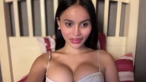 Maggie online show from 12-23-25, 08:23