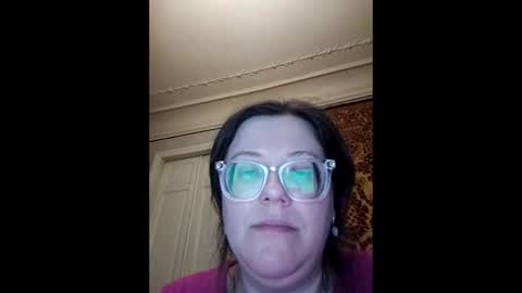 Snapshot of webgirl2 chatting on 04-19-26, 08:22 Marina online show from 04-19-26, 08:22