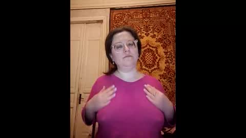 Snapshot of webgirl2 chatting on 04-25-26, 09:45 Marina online show from 04-25-26, 09:45