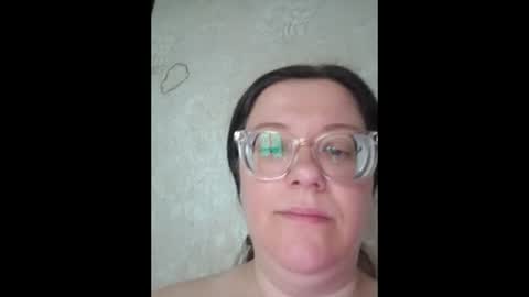 Snapshot of webgirl2 chatting on 05-14-26, 11:50 Marina online show from 05-14-26, 11:50