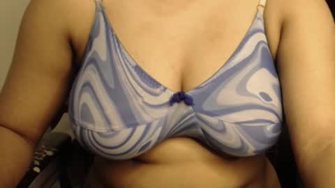 mina online show from 12-16-25, 07:02